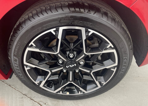 Kia Ceed 1.5T-GDi GT-LINE 138 ISG 16