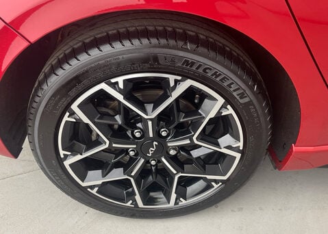 Kia Ceed 1.5T-GDi GT-LINE 138 ISG 17