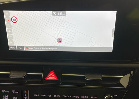Kia Niro 1.6GDI HEV '3' DCT Auto 10