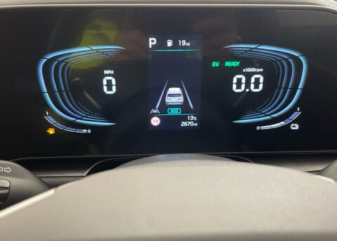 Kia Niro 1.6GDI HEV '3' DCT Auto 11