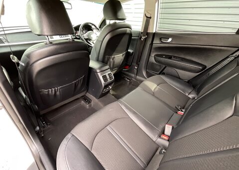 Kia Optima Sportswagon 1.6 CRDI '3' ISG 11