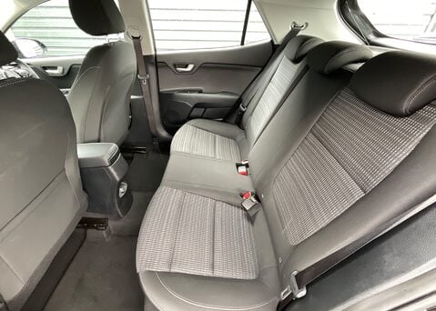 Kia Stonic 1.0 T-GDi 99bhp '2' 17