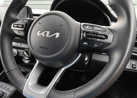 Kia Stonic 1.0 T-GDi 99bhp '2' 23