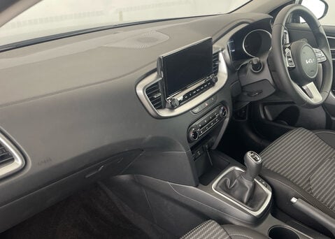 Kia Ceed Sportswagon 1.5 T-GDi '2' ISG 8