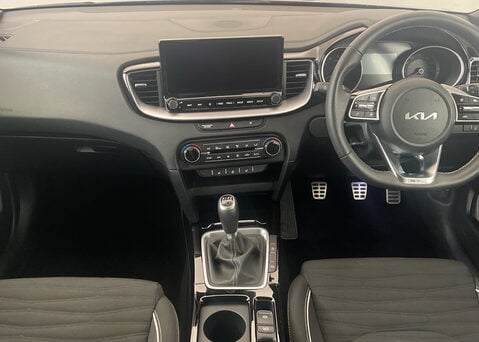 Kia Ceed 1.5 T-GDi GT-LINE ISG 9