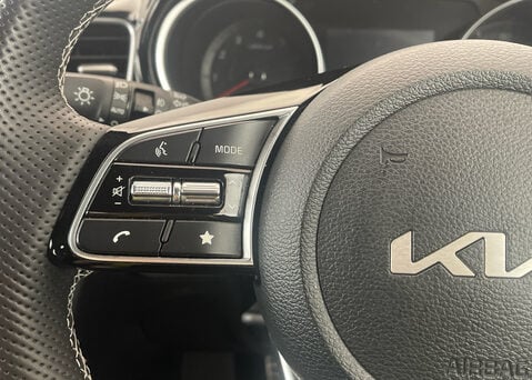 Kia Ceed 1.5 T-GDi GT-LINE ISG 19