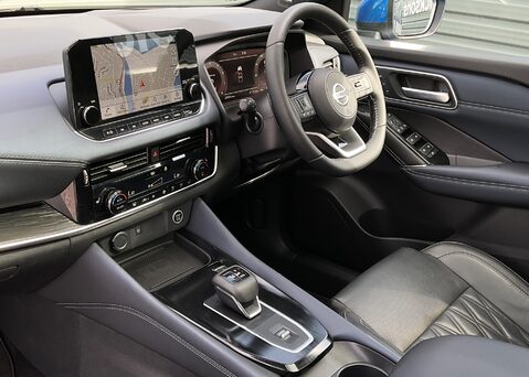 Nissan Qashqai DIG-T TEKNA PLUS DCT MHEV 9