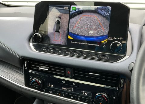 Nissan Qashqai DIG-T TEKNA PLUS DCT MHEV 26