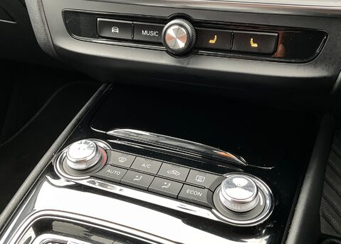 MG MG5 EXCLUSIVE 19