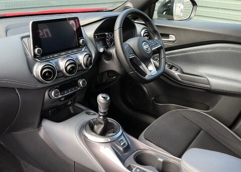 Nissan Juke DIG-T N-CONNECTA 9