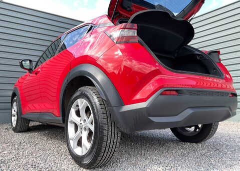 Nissan Juke DIG-T N-CONNECTA 14