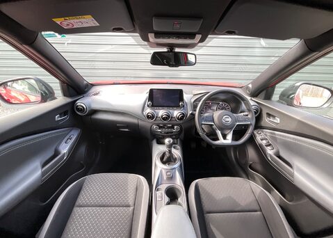 Nissan Juke DIG-T N-CONNECTA 17