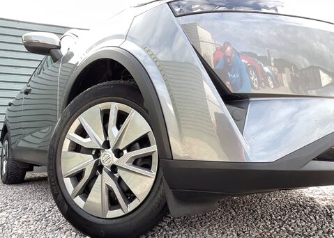 Nissan Qashqai DIG-T VISIA MHEV 2
