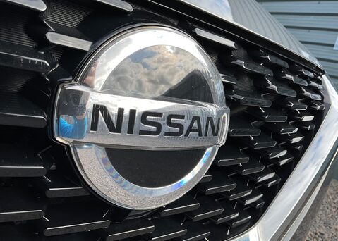 Nissan Qashqai DIG-T VISIA MHEV 6