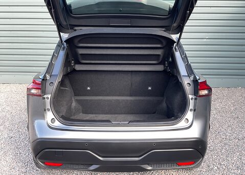 Nissan Qashqai DIG-T VISIA MHEV 14