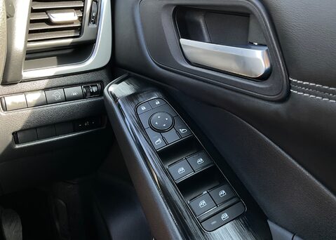 Nissan Qashqai DIG-T VISIA MHEV 20
