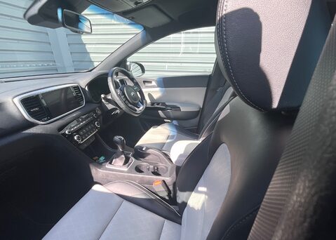 Kia Sportage 1.6 T-GDi GT-LINE ISG 2WD 8