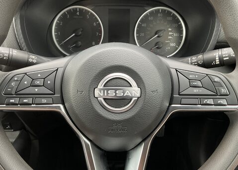 Nissan Juke DIG-T VISIA 23