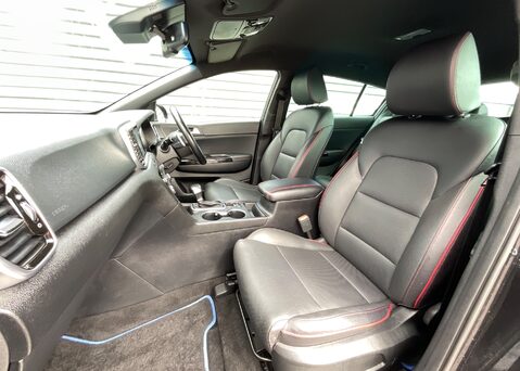 Kia Sportage 1.6 T-GDi Gt-Line AWD DCT 12