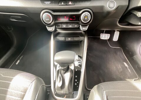 Kia Stonic GT-Line 'S' 1.0 T-GDi DCT 48v 17