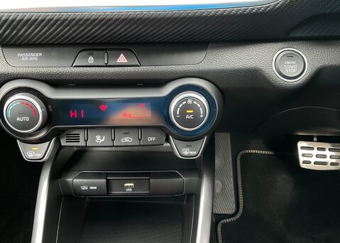 Kia Stonic 1.0 T-GDi DCT 48v GT-Line 'S'  24