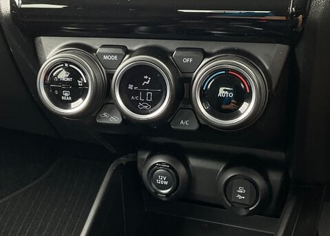 Suzuki Swift SZ5 DUALJET MHEV 19