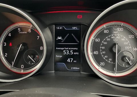 Suzuki Swift SZ5 DUALJET MHEV 24