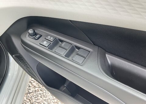 Suzuki Swift ULTRA 12
