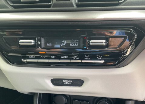 Suzuki Swift ULTRA 22