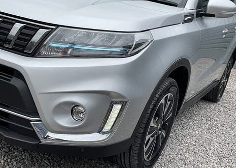 Suzuki Vitara SZ5 MHEV 5