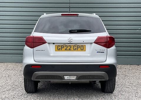 Suzuki Vitara SZ5 MHEV 9