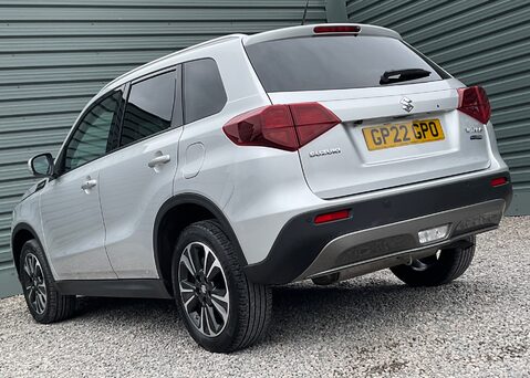 Suzuki Vitara SZ5 MHEV 10