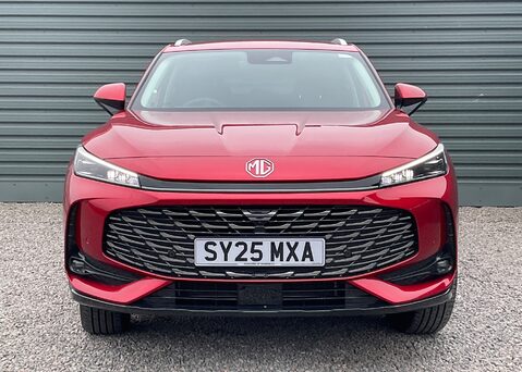 MG HS 1.5 T-GDI TROPHY DCT 6