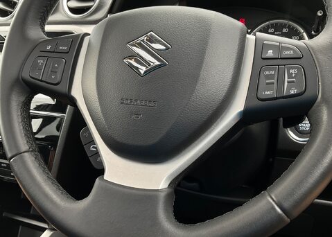 Suzuki Vitara SZ5 ALLGRIP 23
