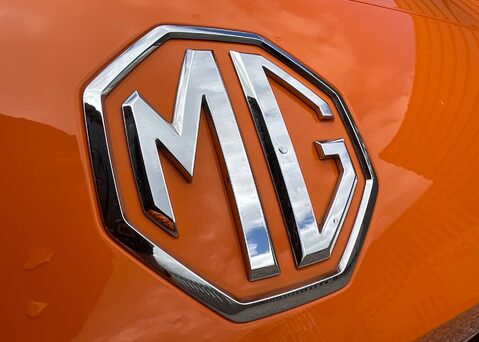 MG MG4 EV TROPHY 64kWh 4