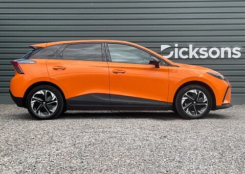 MG MG4 EV TROPHY 64kWh 8