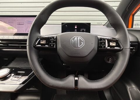 MG MG4 EV TROPHY 64kWh 21
