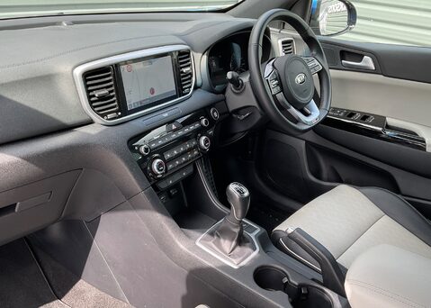 Kia Sportage 1.6 CRDI GT-LINE ISG MHEV 11
