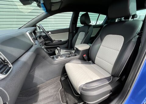 Kia Sportage 1.6 CRDI GT-LINE ISG MHEV 12