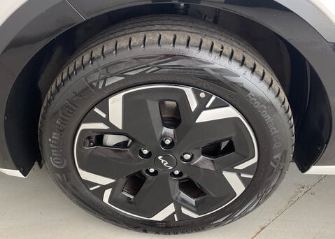 Kia Niro EV 64.8kWh 3 14