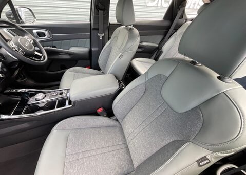 Kia Sorento 1.6T-GDi HEV '2' AWD 7 SEAT 14