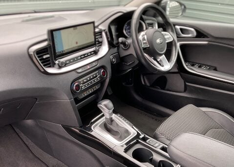 Kia Xceed 1.6 GDi 3 PHEV AUTO 9
