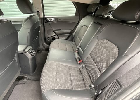 Kia Xceed 1.6 GDi 3 PHEV AUTO 15