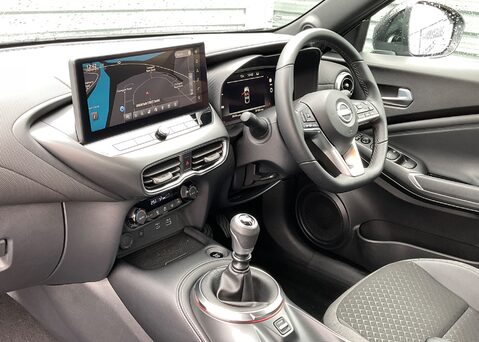 Nissan Juke DIG-T N-CONNECTA 15