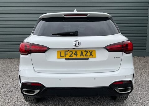MG HS 1.5 T-GDI TROPHY 8