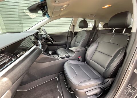 Kia Niro 1.6 GDI '3' PHEV 12