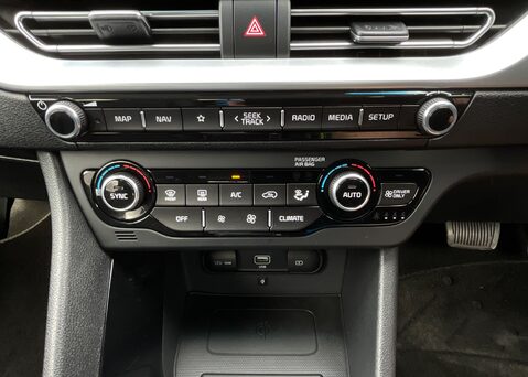 Kia Niro 1.6 GDI '3' PHEV 25
