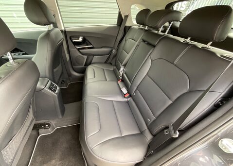 Kia Niro 1.6 GDI '3' PHEV 16