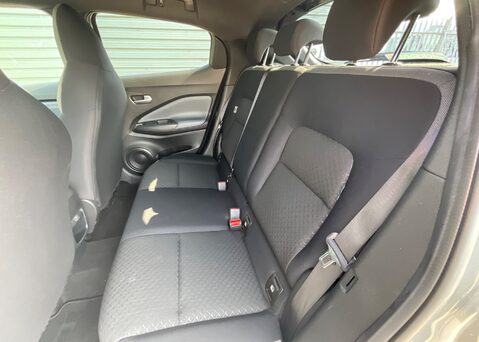 Nissan Juke DIG-T N-CONNECTA 11