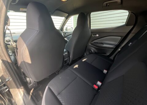 Nissan Juke DIG-T N-CONNECTA 12